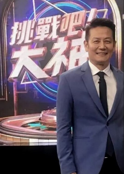 【漂亮大奶小姐姐】鸡吧洗了没有有股味 皮肤白皙身材丰满 在家被小哥哥无套狂怼 爽叫不停 内射 - 998号
